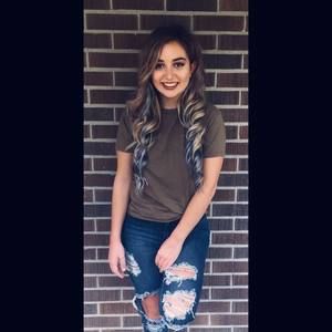 Meet your Posher, Lauren